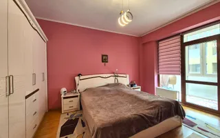 Tractoru, zonă liniștită de case, apartament spațios 3 camere cu garaj - Poză 17