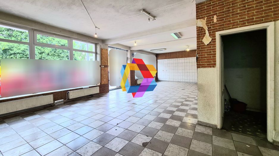 Spatiu comercial de închiriat cu 380 w Brasov - 150 mp # plus-imo.ro - Poză 2