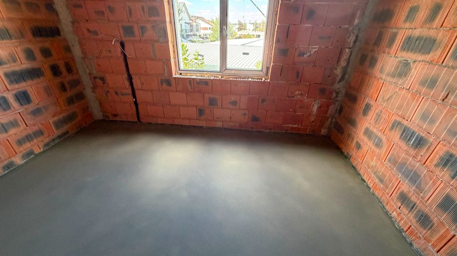 CASA TRIPLEX, TOATE UTILITATILE, INCALZIRE PARDOSEALA, COMISION 0% - Poză 3