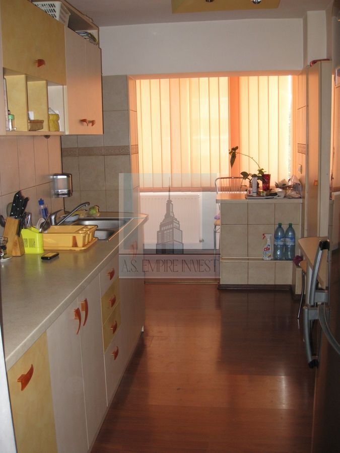 Apartament 3 camere- zona Noua - Poză 2