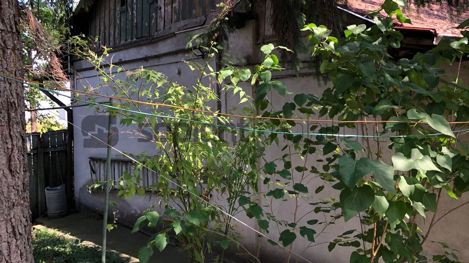 Casa  de renovat  str.Colinelor - Poză 13