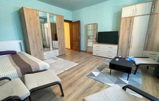 Casa cu teren frumos si garaj zona Mehala