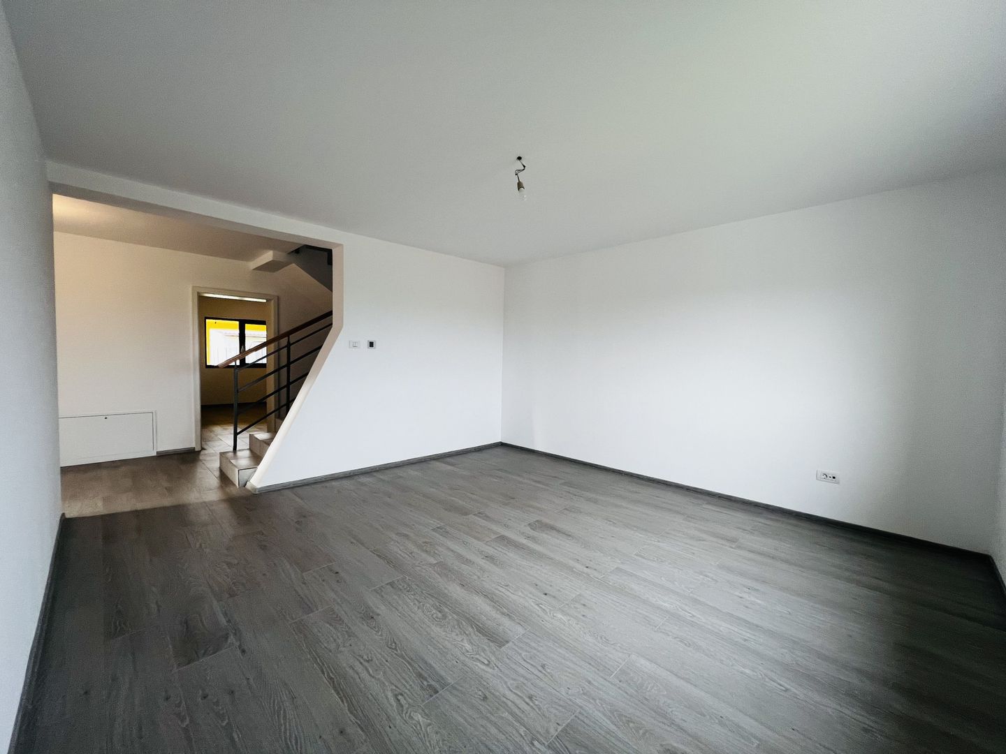 Duplex cu spatios I  zona IKEA I Dumbravita I - Poză 4