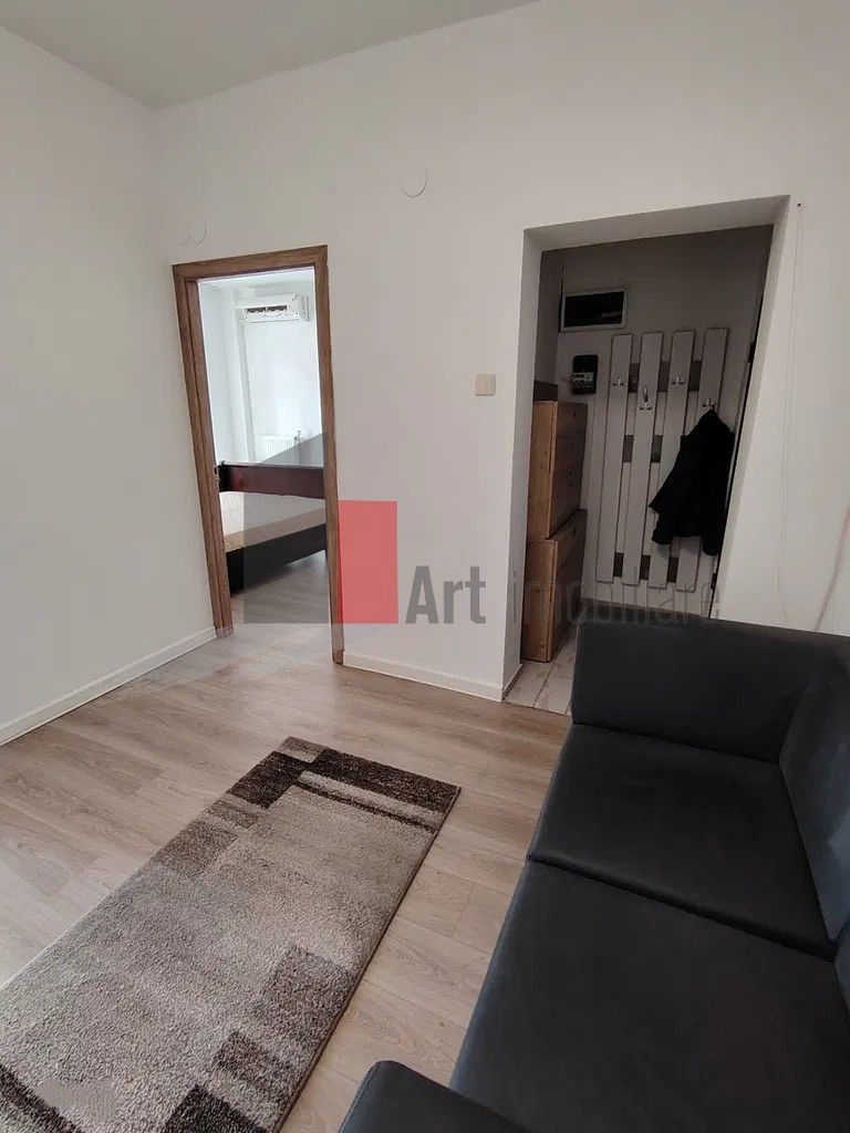 Apartament cu 3 camere de inchiriat in zona Grivita - Poză 1