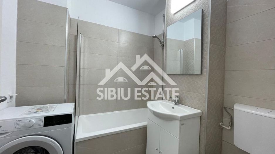 Apartament decomandat cu 2 camere, balcon, etaj 3, recent renovat, -Sibiu - Poză 18