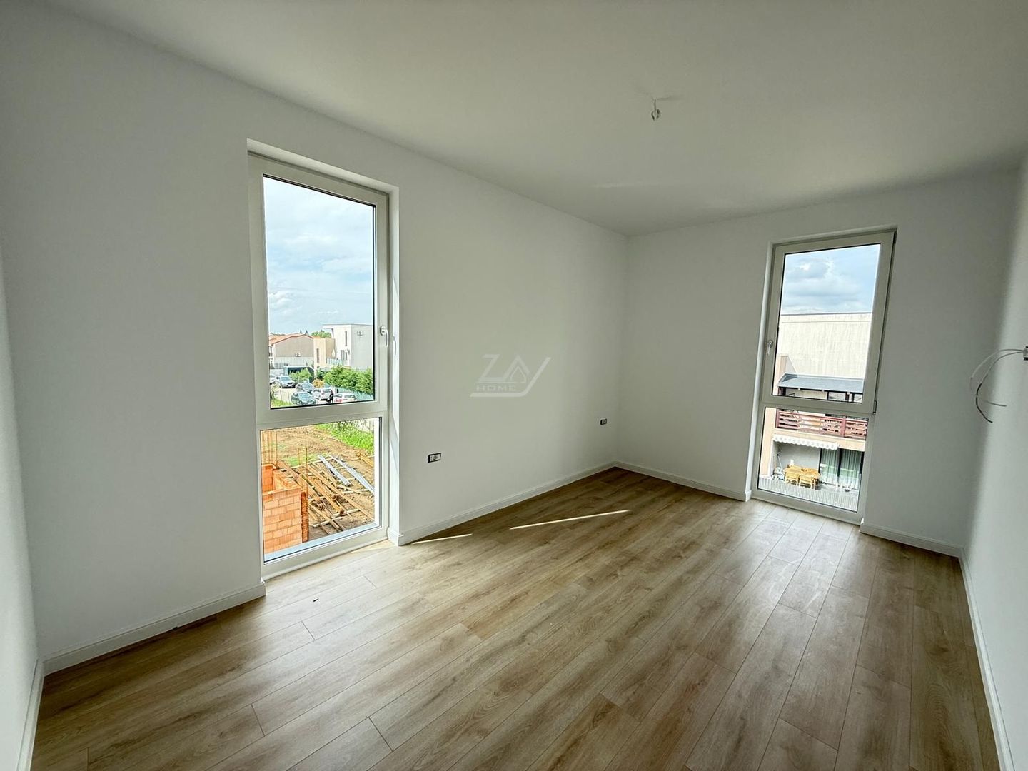 Bucatarie inchisa. Lift. Loc de parcare. - Poză 6