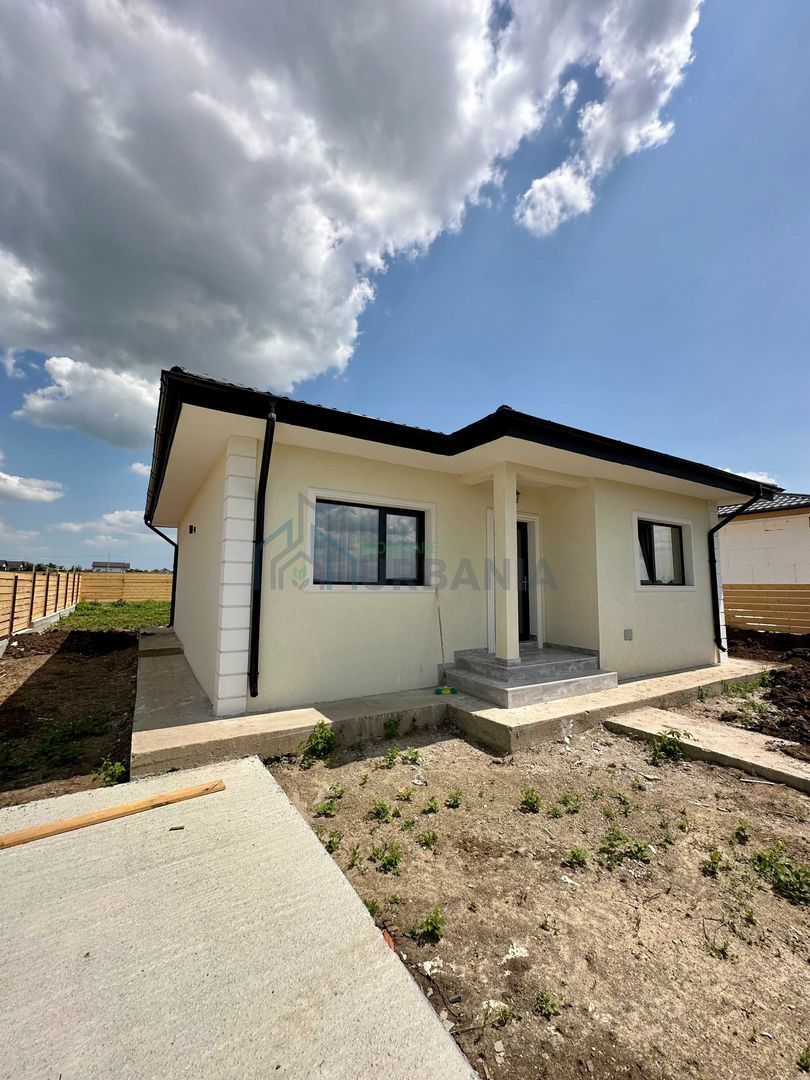 Casa 4 Camere/2 bai, Incalzire Pardoseala, Miroslava-Vorovesti, 420mp - Poză 2