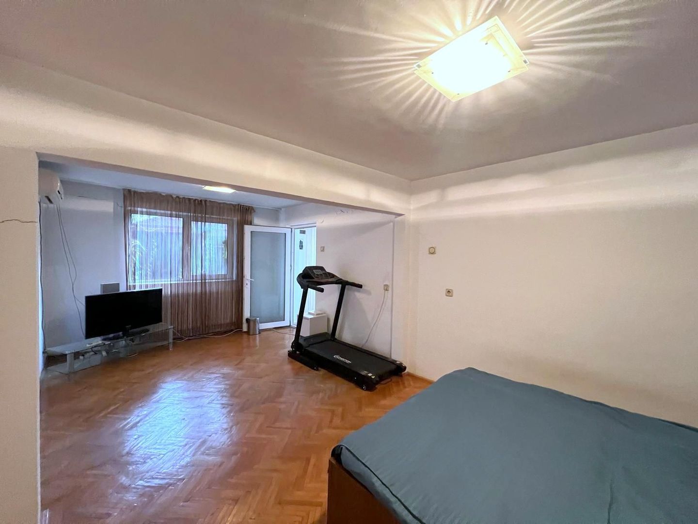 Teren 500 mp cu două clădiri Sisesti-Vatra Noua - Poză 9