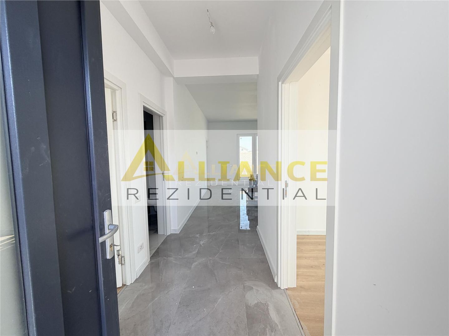 Casa individuala - 4 camere - 108 mp utili - Miorita - Poză 4