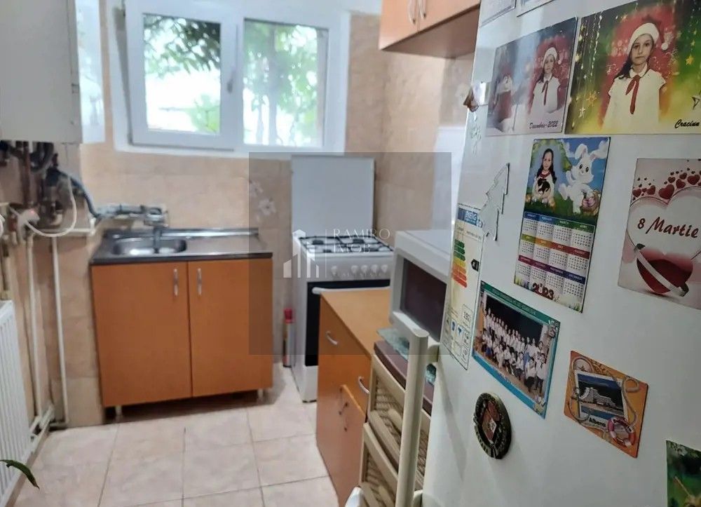 Apartament 2 camere, centrala proprie-Salaj - Poză 4