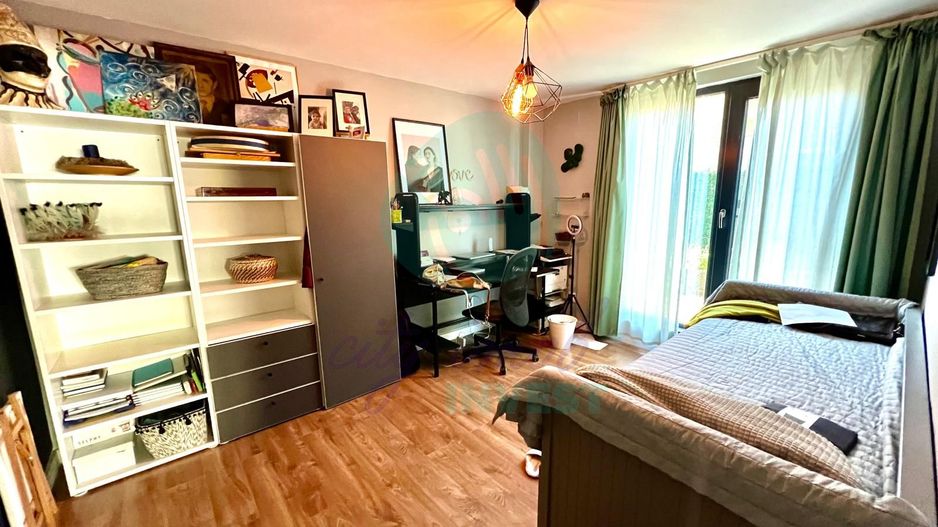 Proprietate UNICĂ– Apartament cu 4 Camere si Curte Proprie 210 mp - Poză 11