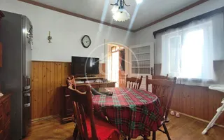 Casa de vanzare cu 3 camere de tip P+M in zona Velenta, Oradea - Poză 14