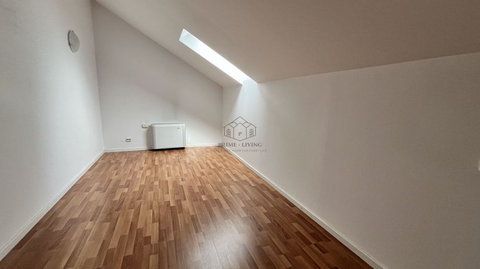 VILA CU 5 CAMERE LA INCHIRIERE PE MALUL LACULUI STRAULESTI - Poză 23