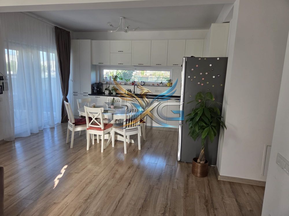 Casa Individuala Parter + Mansarda in Tunari - Poză 3