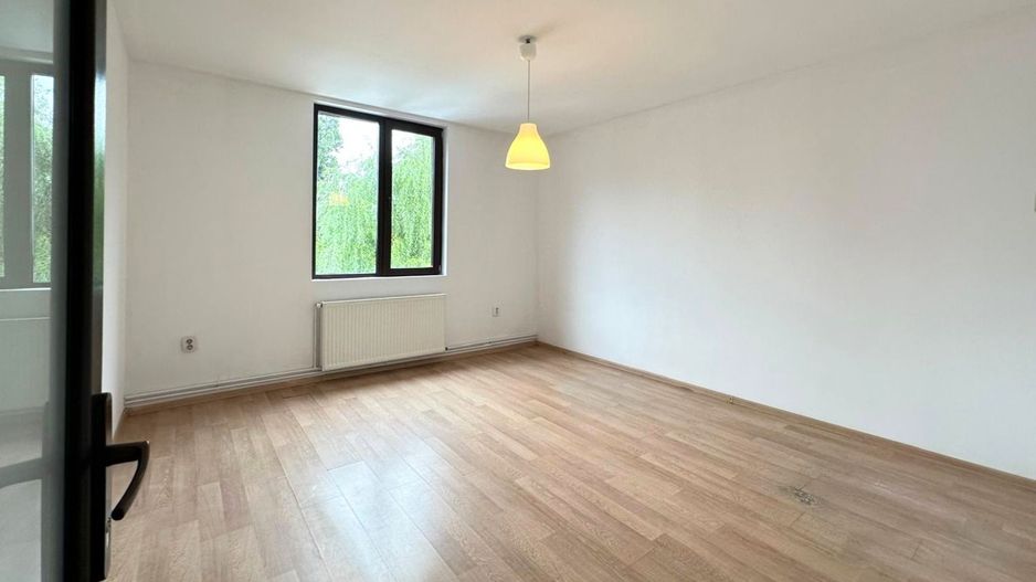 Inchiriere casă complet renovată cu 4 camere  Băneasa, Sector 1 - Poză 11