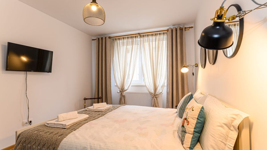 Cartier URBAN, lângă Mall Coresi, apartament 2 camere, mobilat, 550 euro - Poză 12