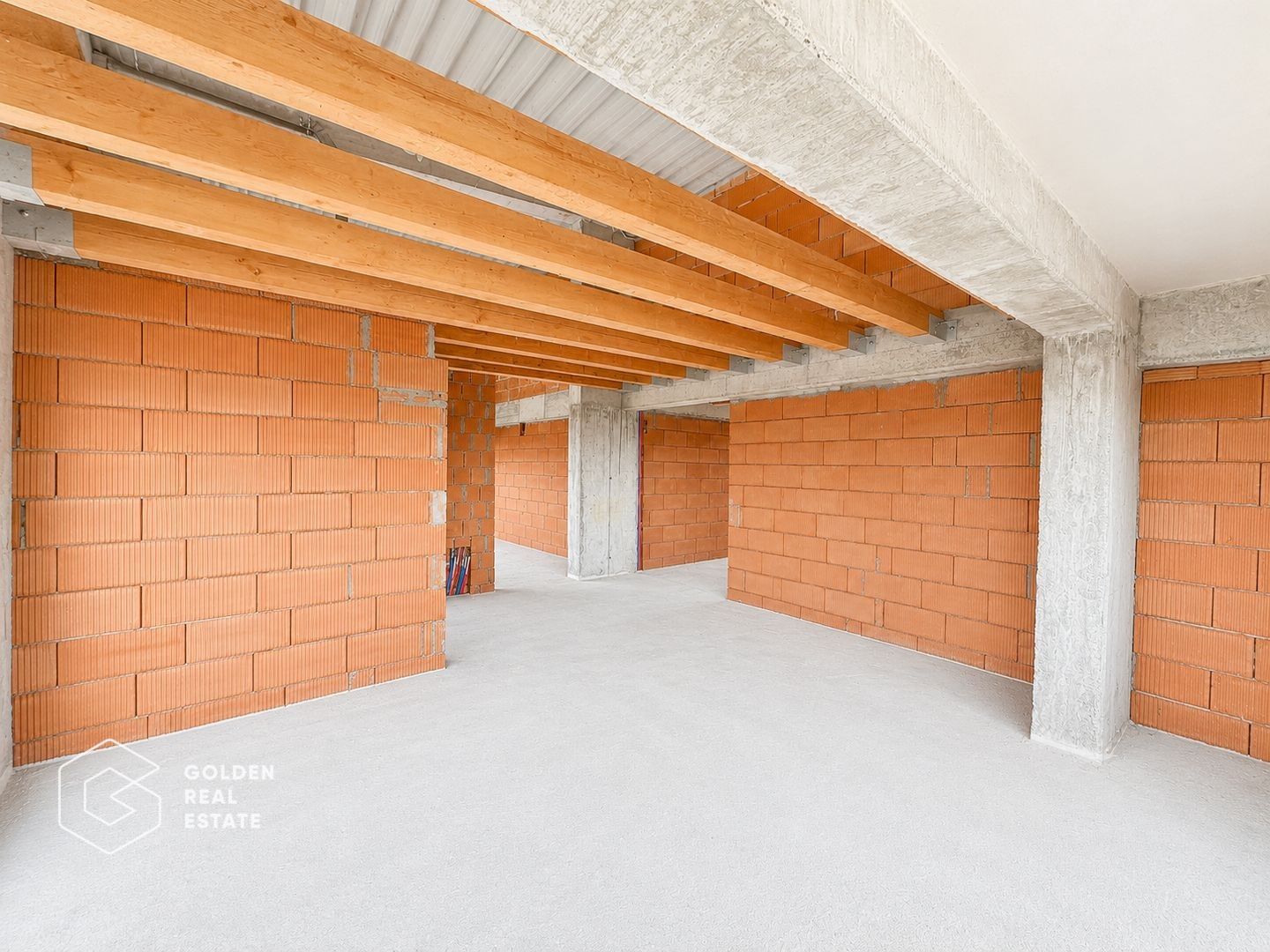 Penthouse cu potential exceptional, la rosu, 170mp, mansardabil pana la 300mp - Poză 6