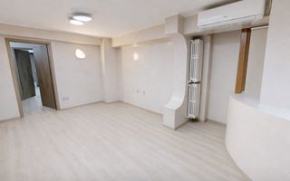 CAPITOL - B-dul. Mamaia - Apartament cu 4 camere si terasa de 80 mp. - Poză 7