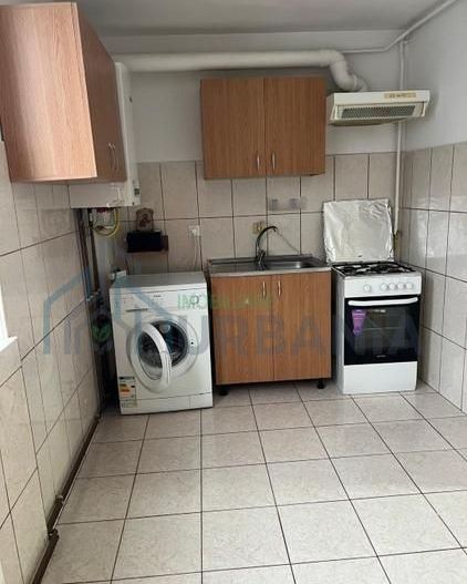 VAND GARSONIERA MOBILATA ETAJ 1 IASI 69 mii EURO NEGOCIABIL - Poză 2