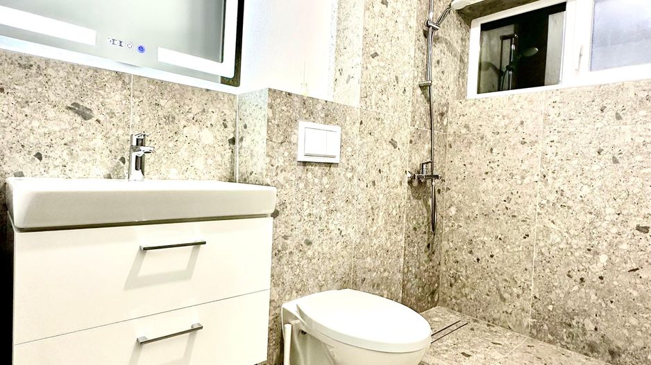 Apartament cu doua camere in zona vest - Poză 8