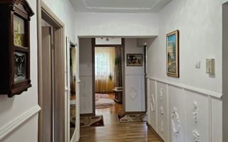 Apartament cu patru camere, zona Calea Bucuresti - Judetean 100 MP - Poză 4