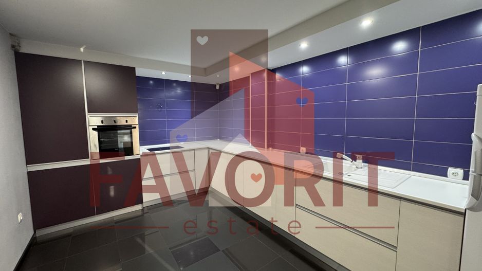 Langa Iulius Town. Renovat. Cu centrala proprie - Poză 1