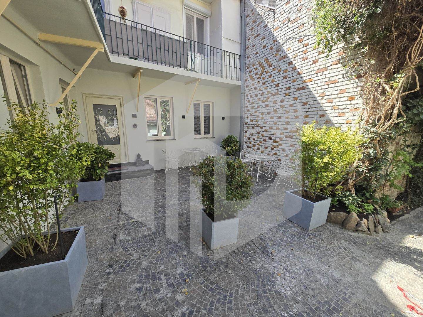 Apartament superb 2 dormitoare zona Ultracentrala - Poză 1