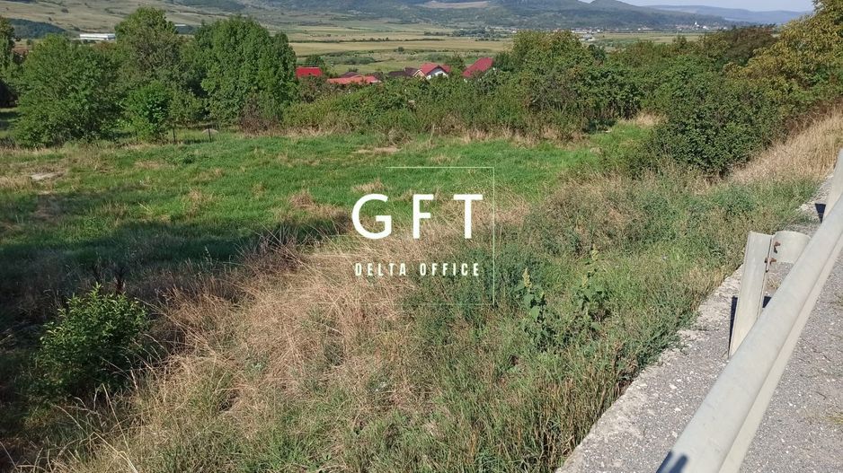 Teren intravilan 1400 mp cu utilitati la DN 17- Crainimat - Poză 1