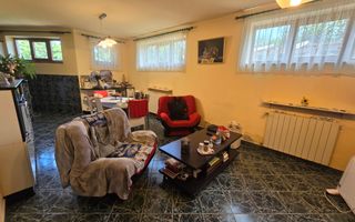 Vila cu 6 Camere,  Zona Centrala - Poză 15