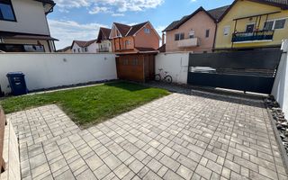 Casa generoasa LA CHEIE, curte 200 mp in Selimbar - Poză 2