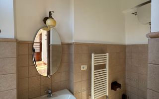 Apartament in clădire istorică P-ta Plevnei cu vedere parc - Poză 22