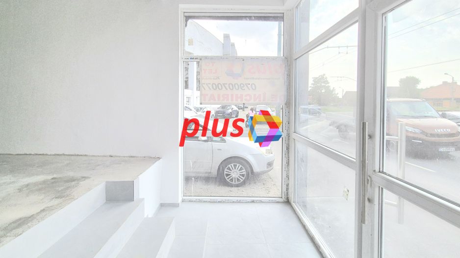 Spațiu de vânzare Brașov - 28 mp cu trafic auto intens - Poză 7