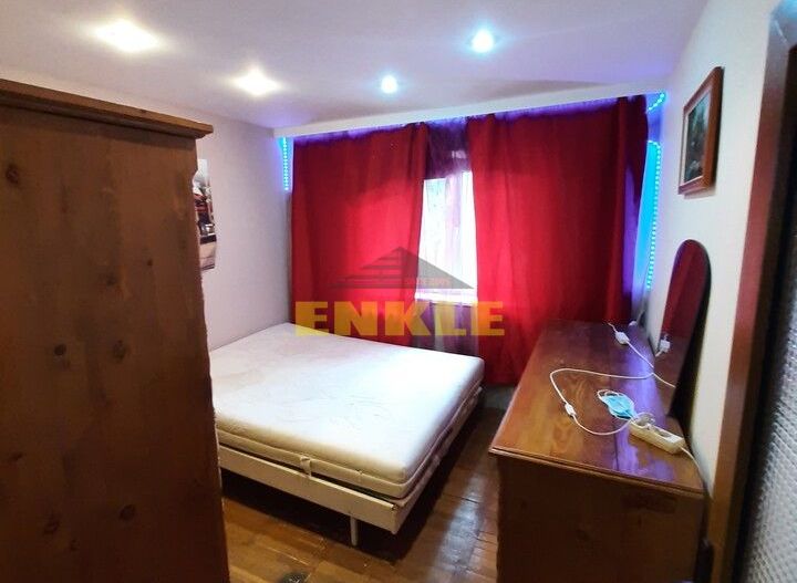 De vânzare – Apartament 2 camere + mansardă, zona Primăverii - Poză 3