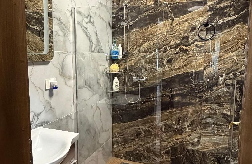 Casa noua in localitatea Carandeni - Poză 10