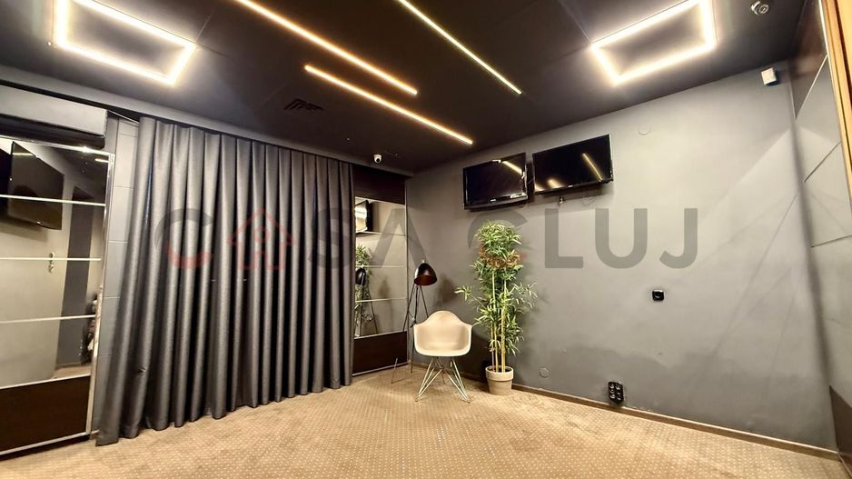 Spatiu comercial , central, zona Platinia - Poză 1