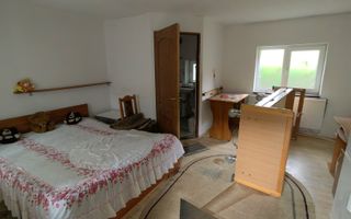 Casă 4camere+teren 719 m²central lângă izvoare de ape minerală Vâlcele - Poză 6