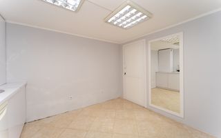 Spațiu comercial+apartament cu 3 camere Botanica Nicolae Zelinski 10/2 - Poză 4