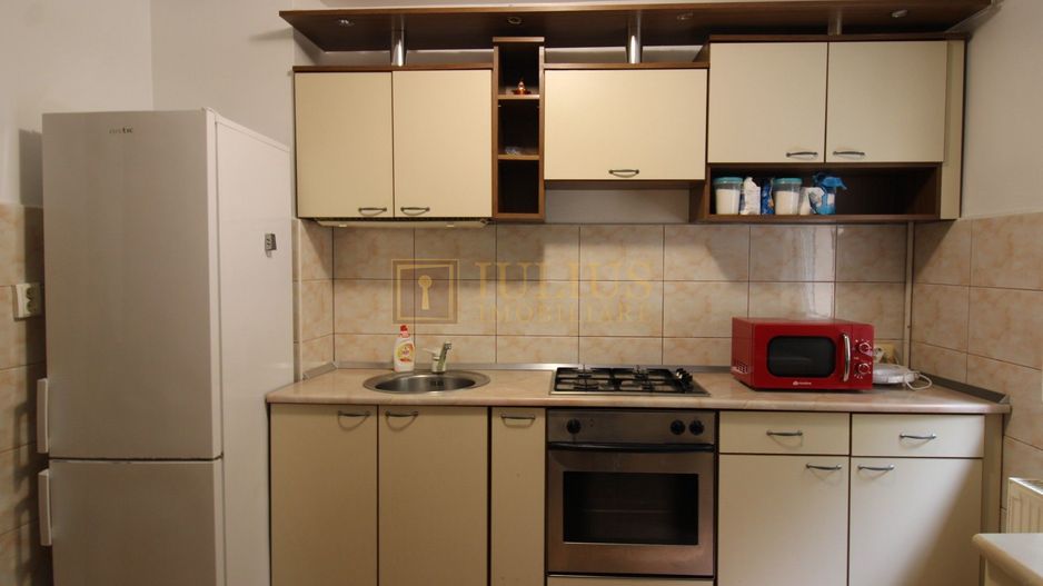 Apartament spatios, 3 camere, 2 bai, ideal pentru studenti - Poză 9
