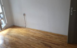 3 Camere-64MP | Reabilitat | 1975 | Creditabil | M Romancierilor 9 min - Poză 4