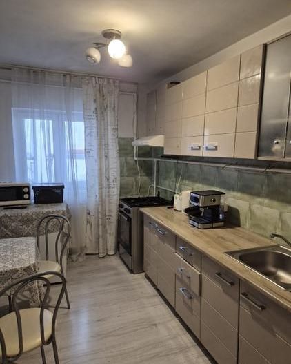 Aradului–Iulius Mall | 3 camere | Etaj 2 | Centrală proprie | Mobilat și utilat - Poză 3