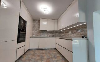Vila deosebita în loc Simeria, zona ultracentrala - Poză 5