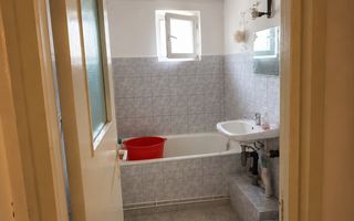 Apartament cu 4 camere de vanzare in zona Closca in Alba Iulia - Poză 8