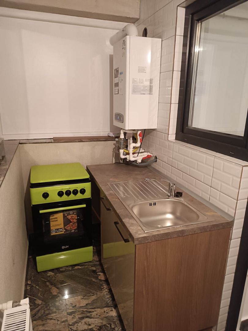 BRASADAS închiriază ap 3 cam etaj 2/3 Sos. Giurgiului. - Poză 7