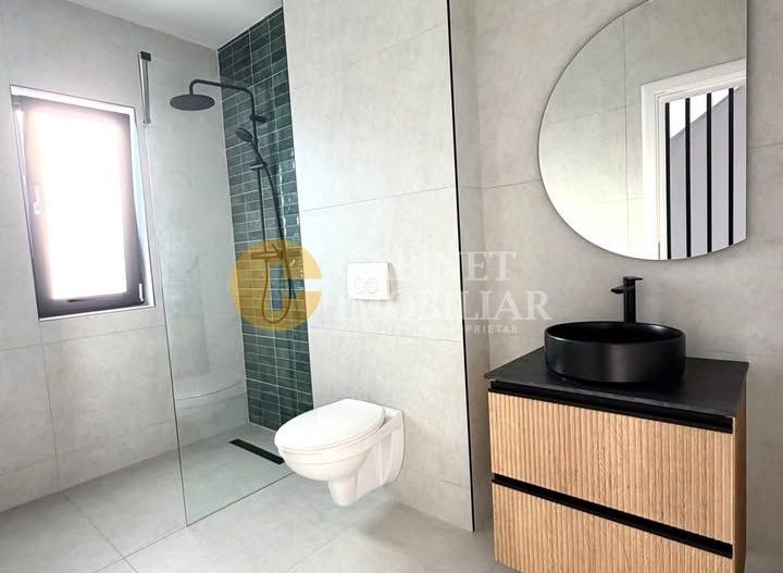 Casa individuala Vorovesti - Finalizata - 4 camere 2 bai - Poză 4