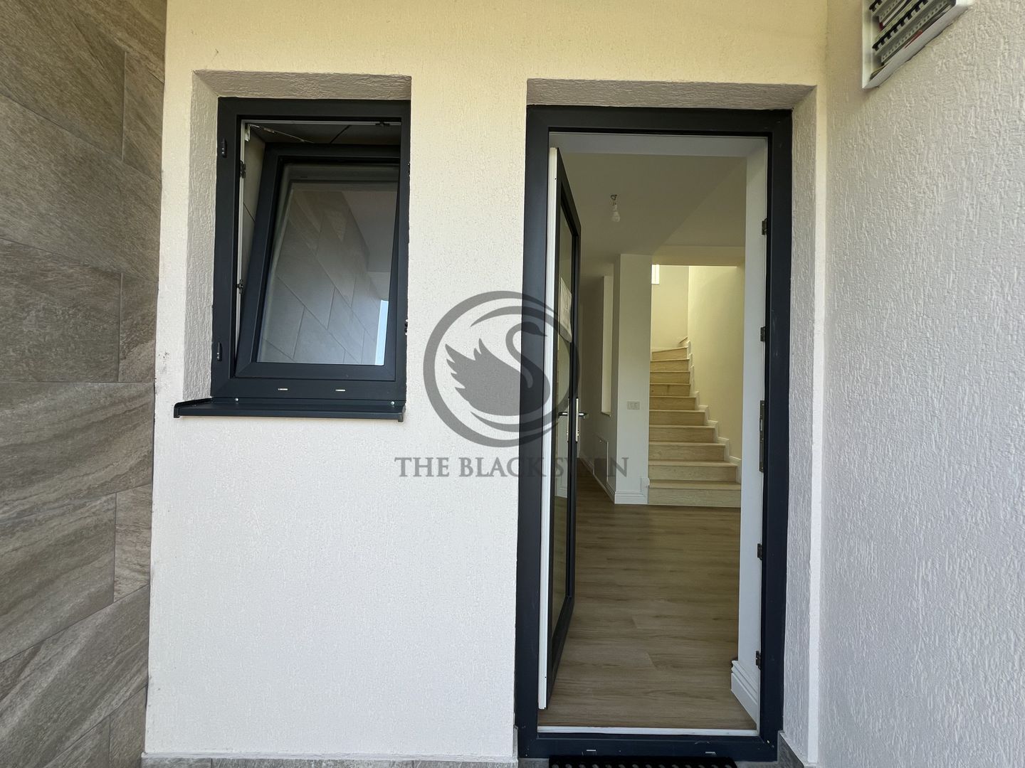 Casa de vanzare cu 4 camere | Premium | Nou | Moreni, Dambovita - Poză 9