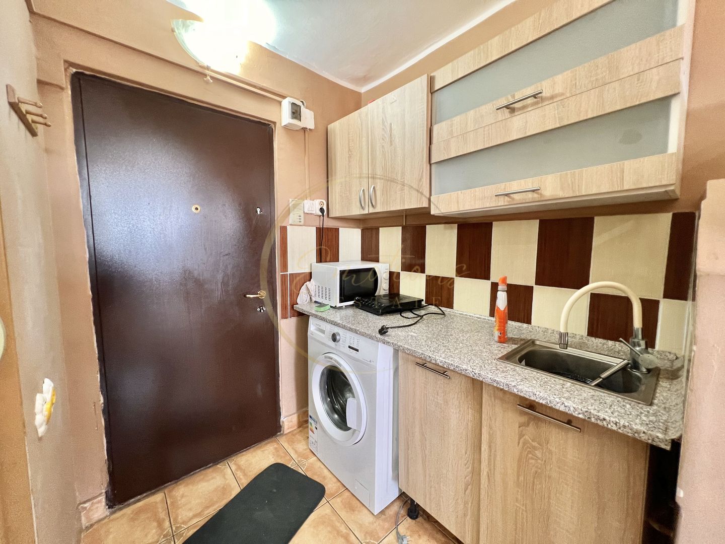 SUPER PRET | Garsoniera luminoasa | Soarelui , Timisoara - Poză 3