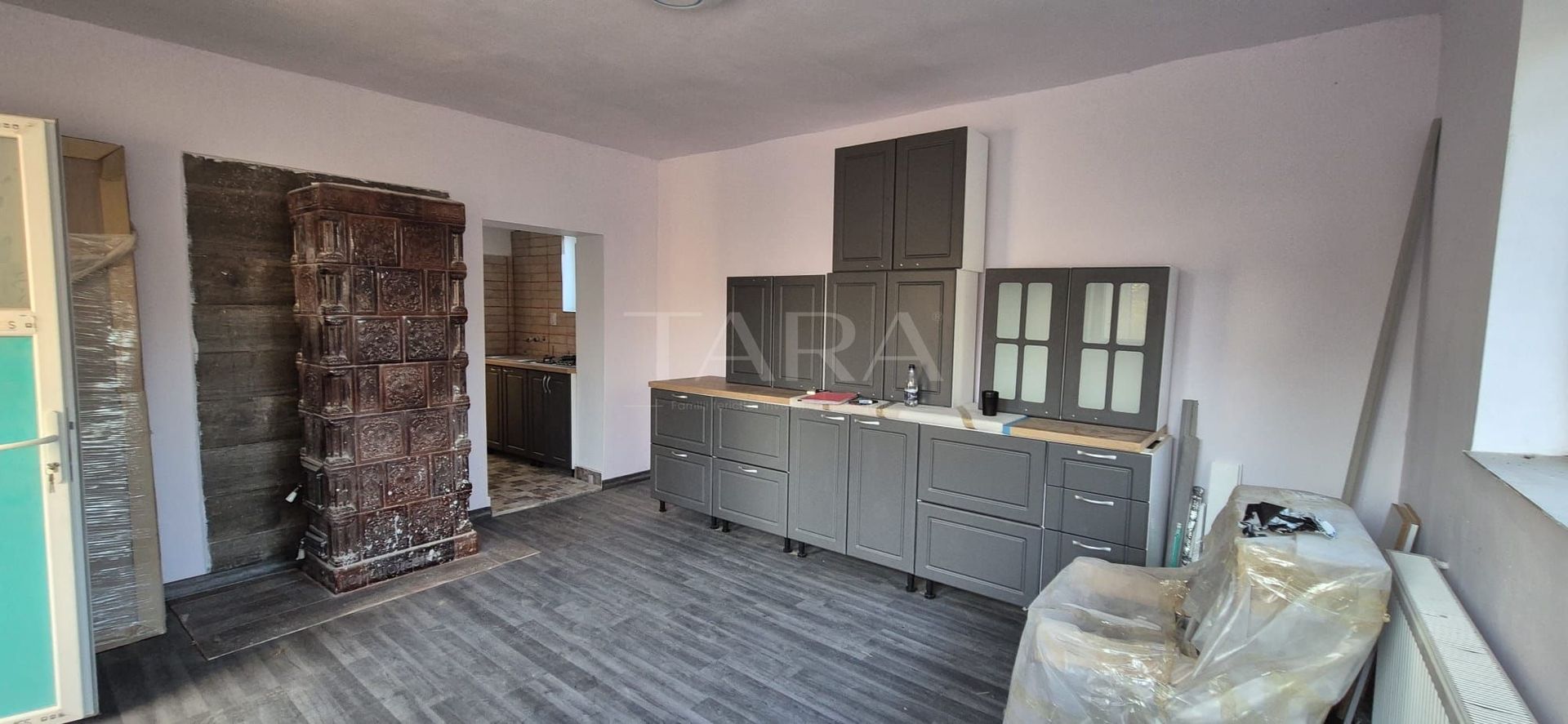 Casă individuala, renovată, mobilată și utilată, zona centrala. - Poză 1