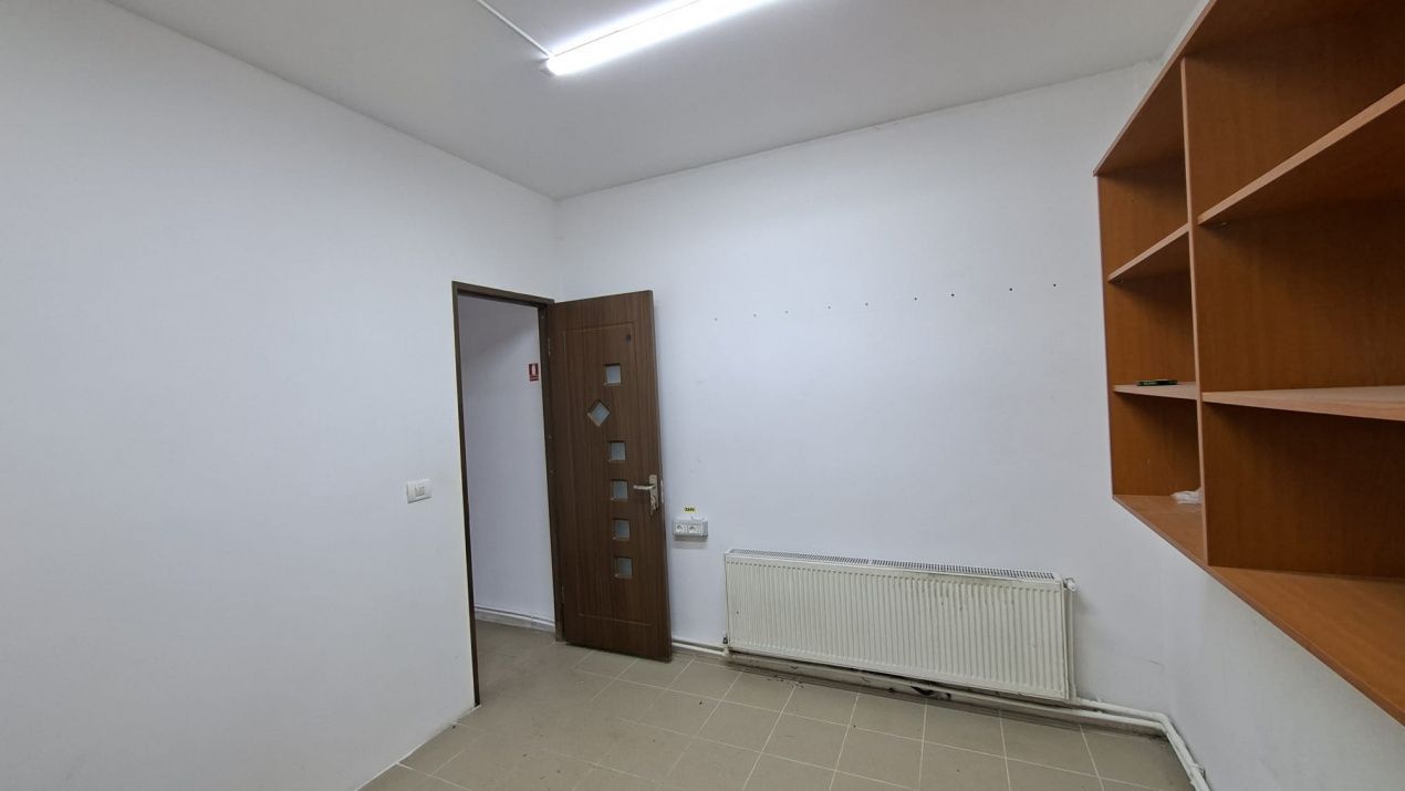Inchiriere Spatiu comercial 600 mp Bascov-Centru cu parcare - Poză 6