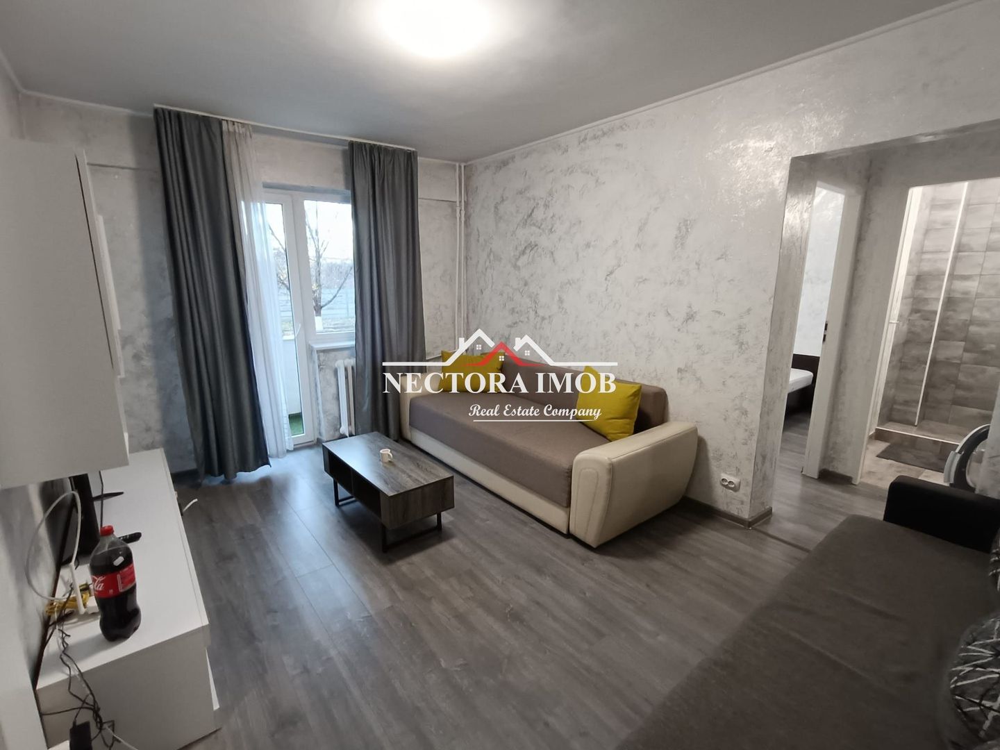 NECTORA IMOB-Apartament 2 camere, Zona Rogerius, Etaj 1,mobilat/utilat - Poză 1