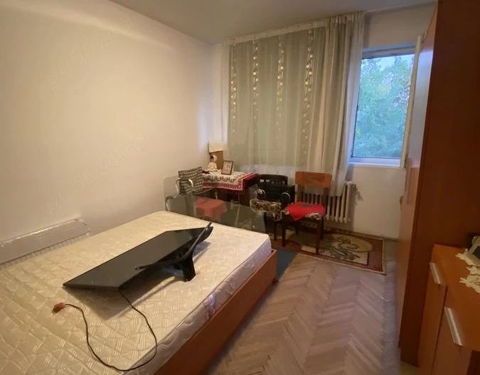 Apartament 2 camere de vânzare Constructorilor - Poză 3